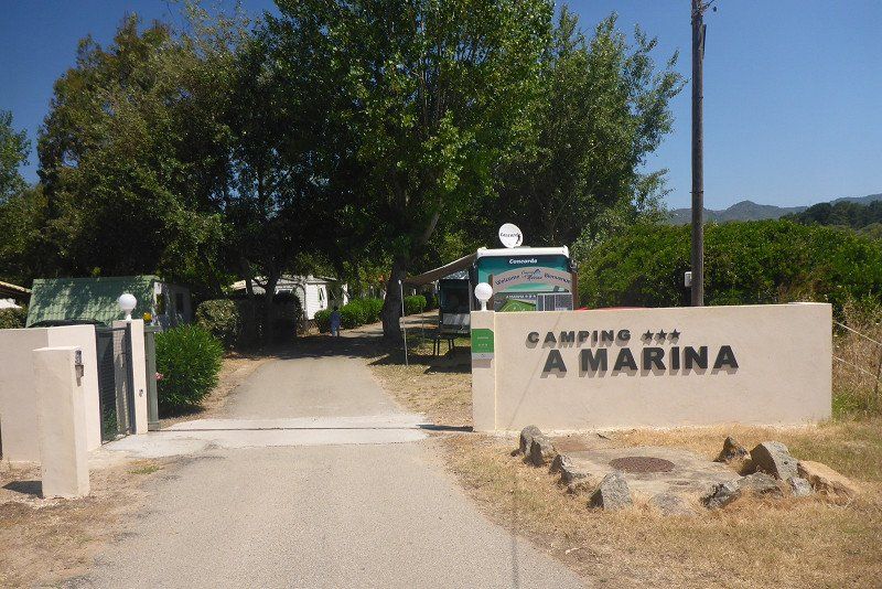Camping a Marina