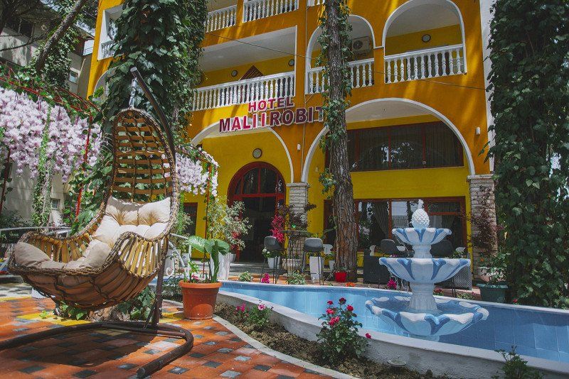 Hotel Camping Mali Robit