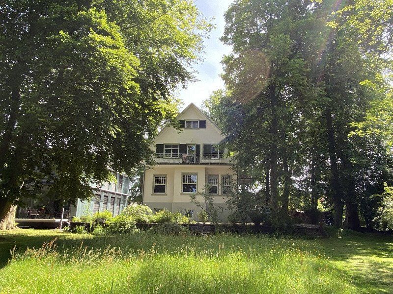 Privatstellplatz Auszeit am Bodensee  mit direktem Zugang zum Wasser und Blick auf die schweizer Berge,