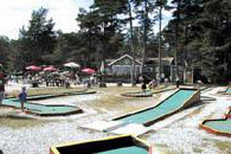 Ljugarns Semesterby & Camping