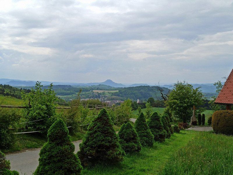 Privatstellplatz In Traumlage mit Blick zu den Alpen und Hegaubergen