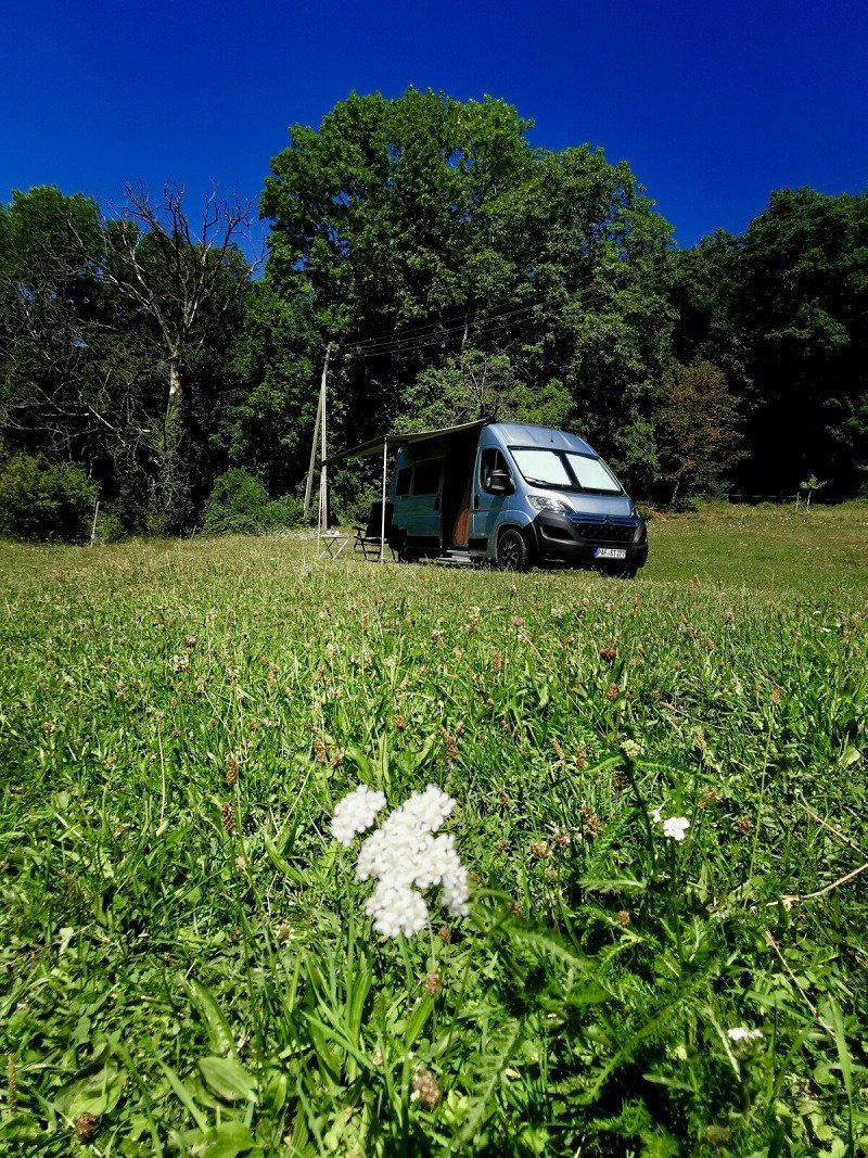 Privatstellplatz In Traumlage mit Blick zu den Alpen und Hegaubergen