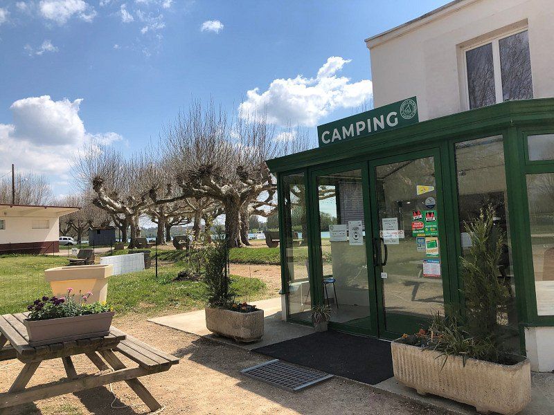 Camping de Thoissey - Val de Saône