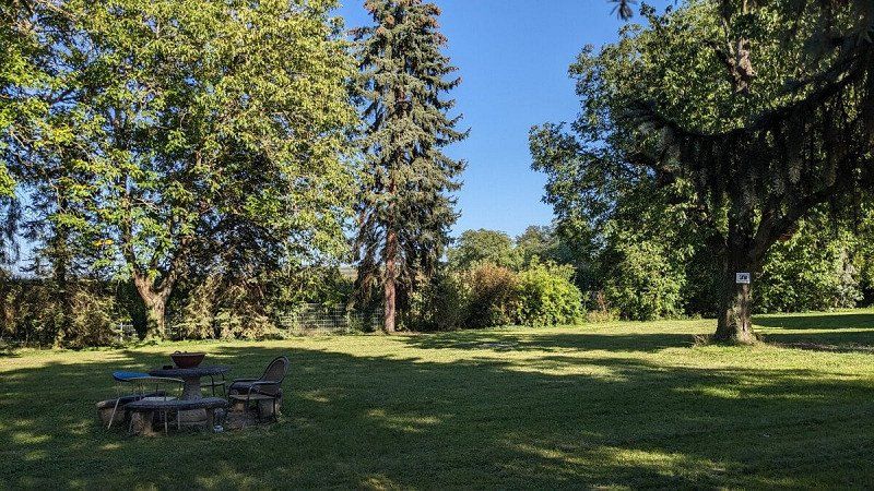 Privatstellplatz Entspanntes Camping im Garten in Endingen am Kaiserstuhl