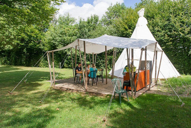 Camping et Base de loisirs La Plaine Tonique
