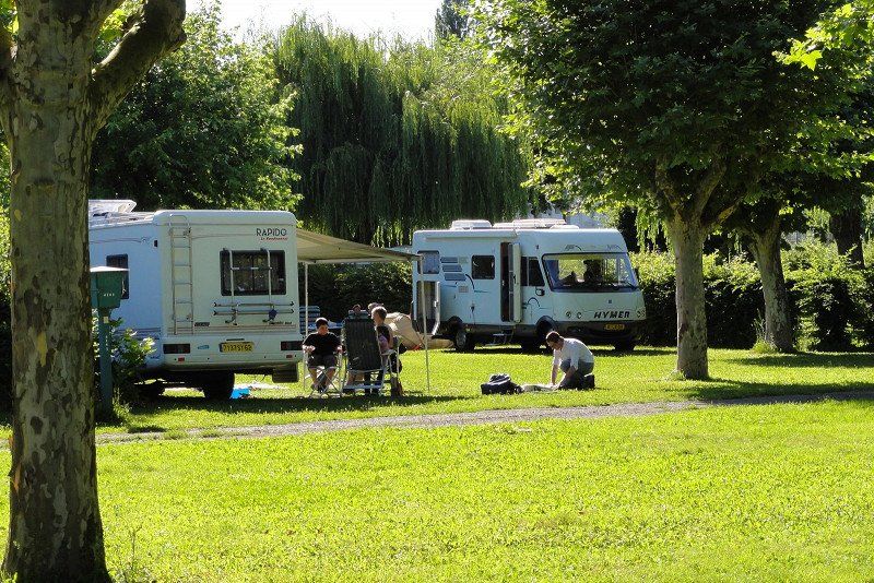 Camping de Thoissey - Val de Saône