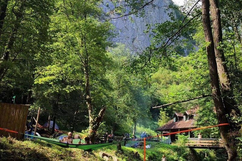 Utopia climbing community