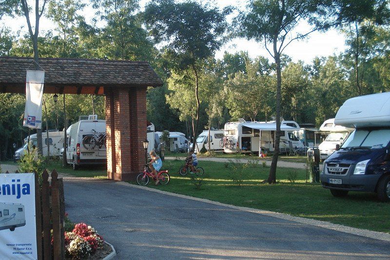 Camping Zasavica