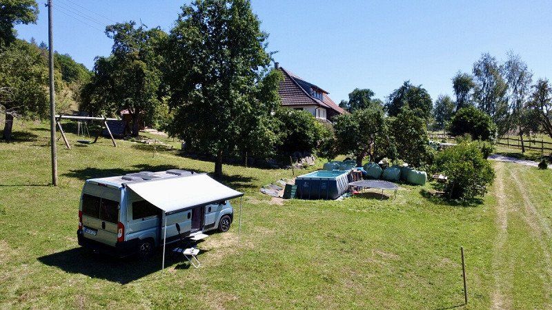 Privatstellplatz In Traumlage mit Blick zu den Alpen und Hegaubergen