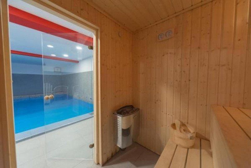 Parking hotel Piramida