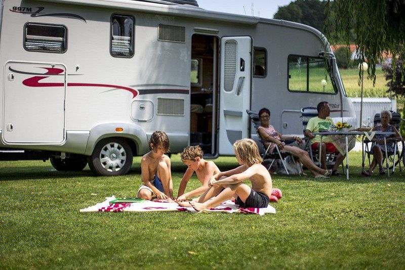 Thermenland Camping Bad Waltersdorf