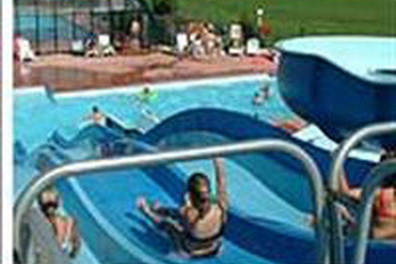 Camping Du Bois De Reveuge