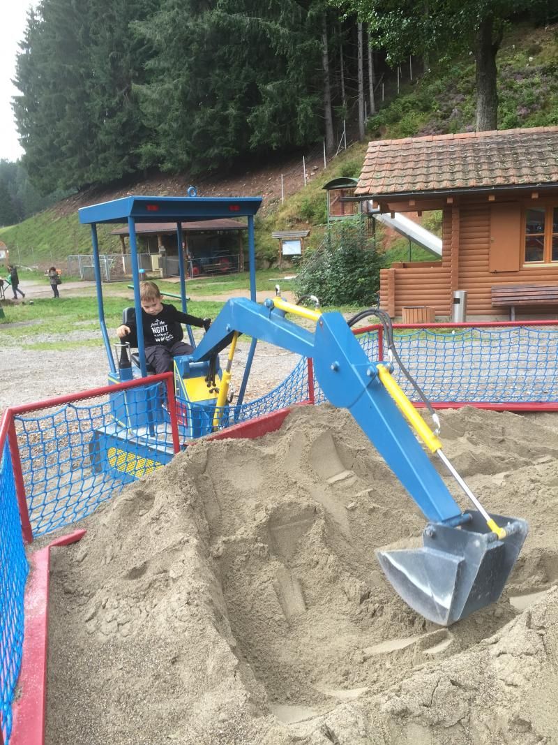 Sohn Jack am Wärche..