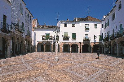 Plaza Chica mit Bogengängen in Zafra