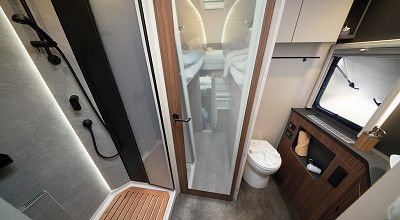 Raumbad im Dethleffs Wohnmobil Graneo A 6823-2