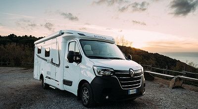 Etrusco Wohnnmobil auf Renault-Chassis von aussen