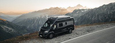 Check out how the Hymer campervan Grand Canyon looks like from the inside