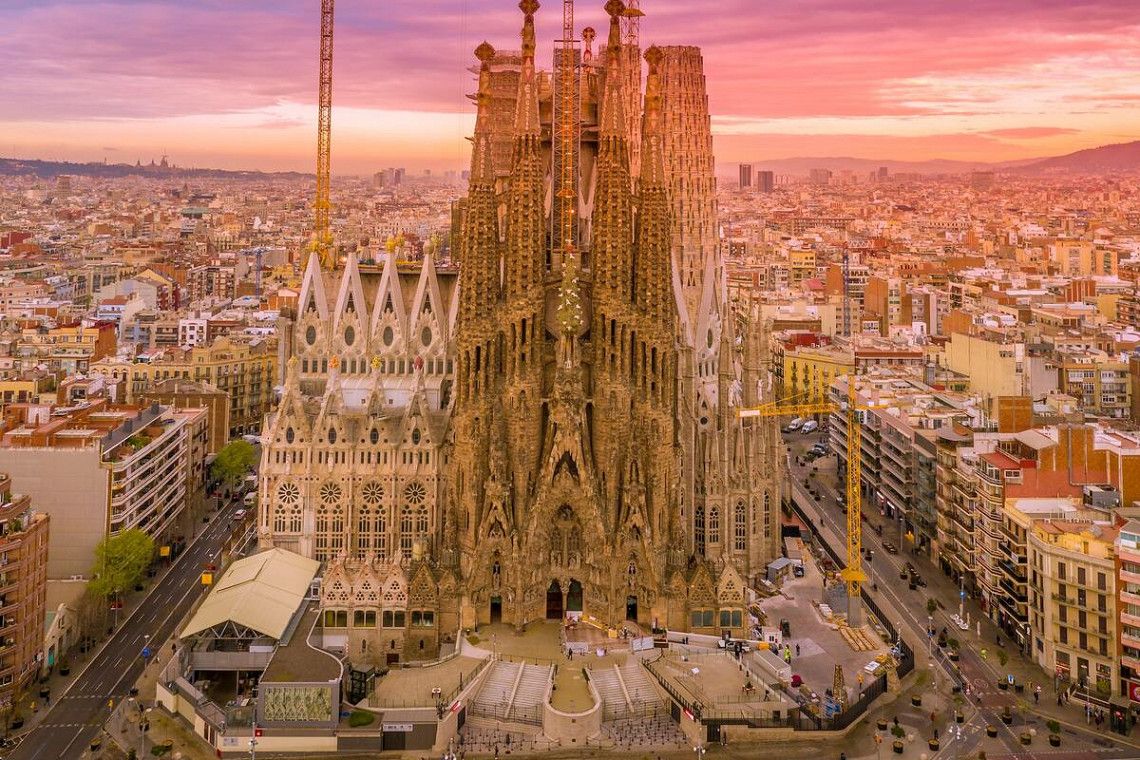 La Sagrada Familia in Barcelona von oben gesehen