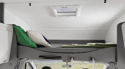 Alkovenbett im Etrusco Wohnmobil A 6.9 SB 