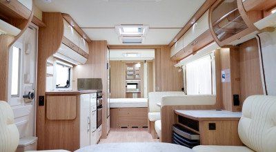 Innenraum des LMC Wohnwagens Exquisite VIP