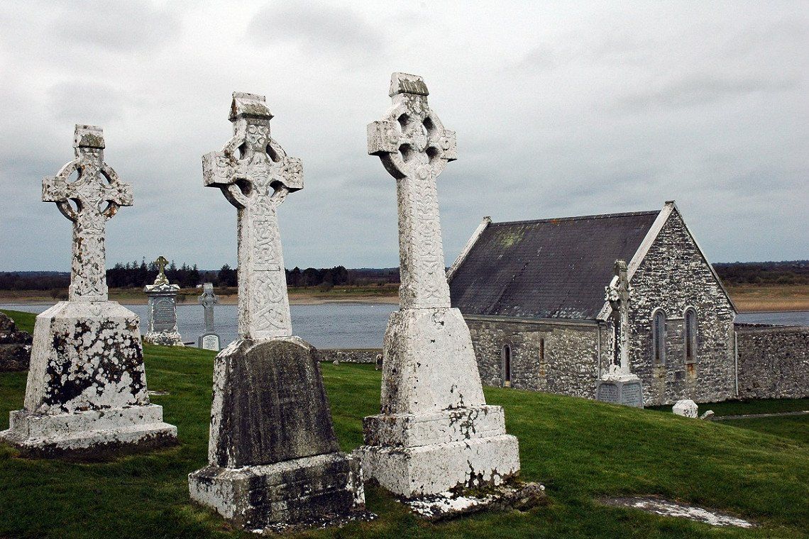 Keltenkreuze in Clonmacnoise, Irland