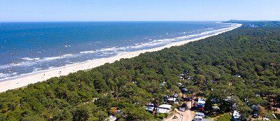 Blick von oben auf den Campingplatz Ostseeblick in Trassenheide