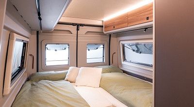 Längsbetten im Bürstner Campervan B66 640 C