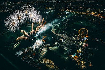 Feuerwerk über München und dem Olympiastadion 