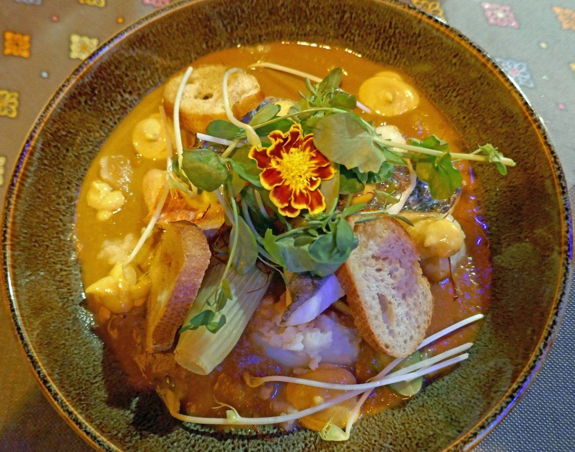 Provenzalisches Gericht in der L’Auberge Provençale, Frankreich