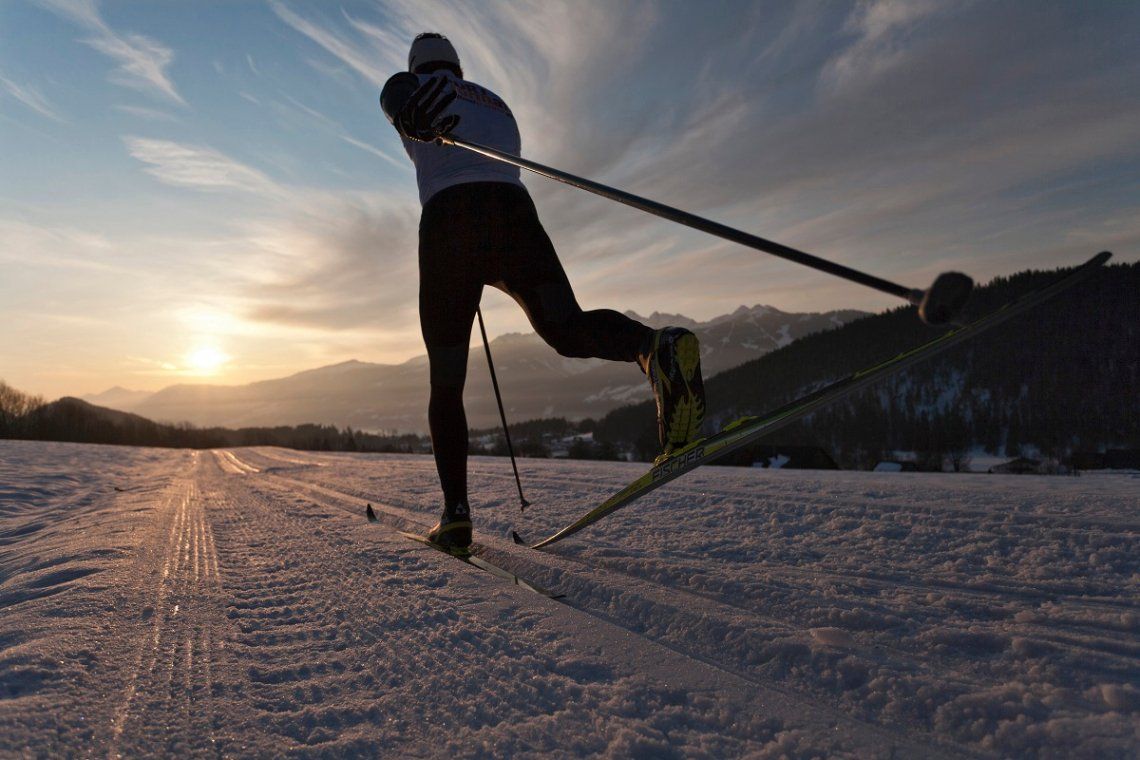 Skilanglauf bei Sonnenuntergang in Ramsau am Dachstein