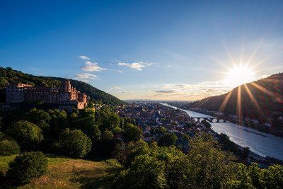 Gezicht op Heidelberg en de Neckar