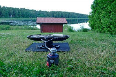 nomadiQ Campinggasgrill in Betrieb mit Gasschraubkartusche