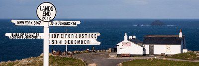 beruehmtes Schild von Land's End in Cornwall 