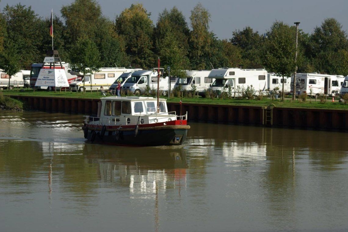 yachthafen und wohnmobil camp fuestrup (greven)