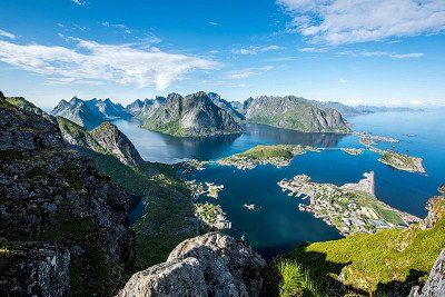 Blick vom Reinebringen auf Reine