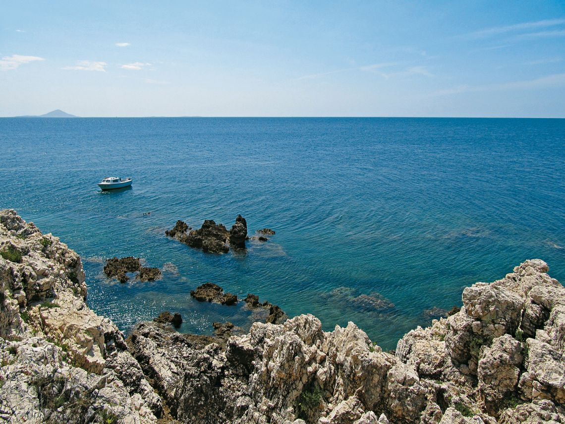 Blick von Crna Punta aufs Meer