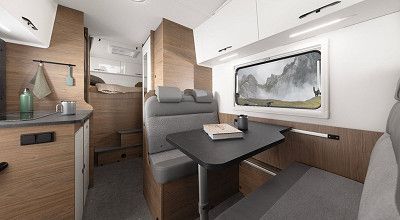 Wohnbereich im Corigon Alkoven Wohnmobil A 70 D