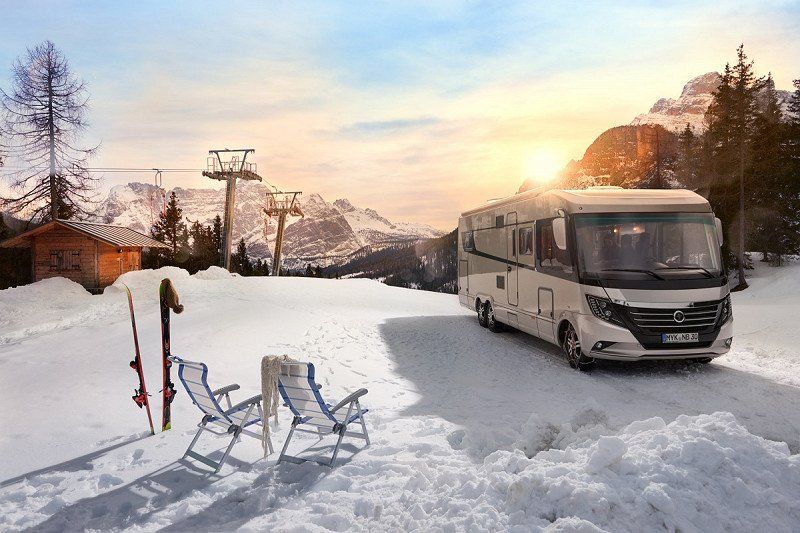 Safety tips for driving a motorhome or caravan in winter