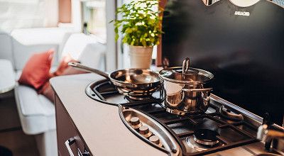 Aankoopadvies voor je caravan: de beste indeling voor de keuken en badkamer