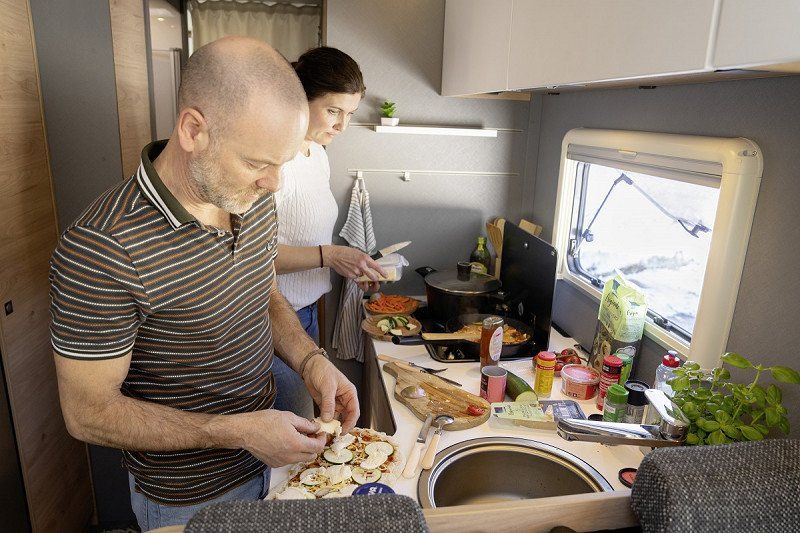 Kochen im Wohnmobil - drei Basisgrundrisse für den Küchenbereich