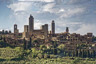 Blick auf die Tuerme von San Gimignano