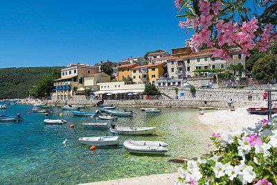 Strand Rabac in Kroatien