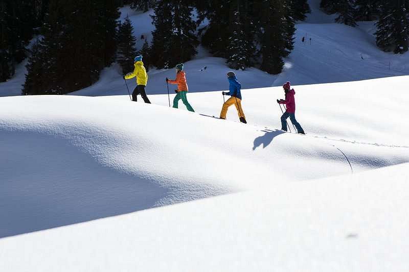 Schneeschuhgänger auf der Bielerhöhe im Montafon