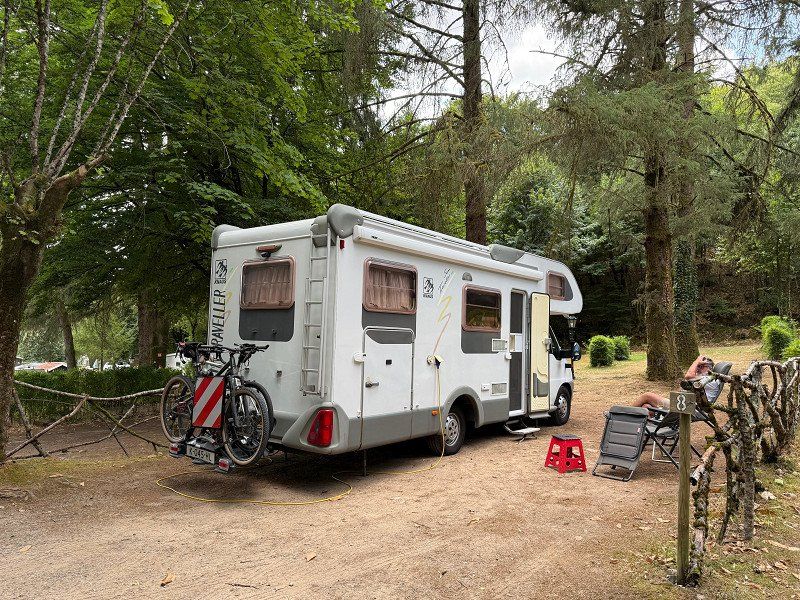 camping suv FanttikOutdoor Beta C6 Apex SUV Tent