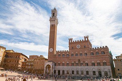 Piazza del Campo en Palazzo Pubblico in Siena