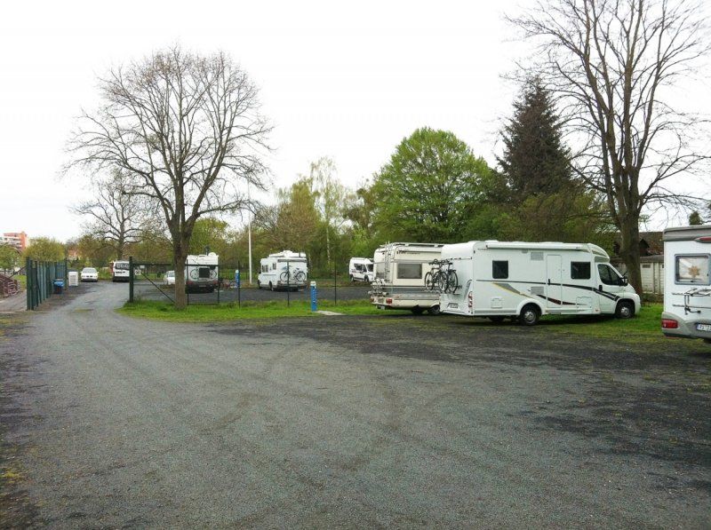 Stellplatz am Frei- und Hallenbad