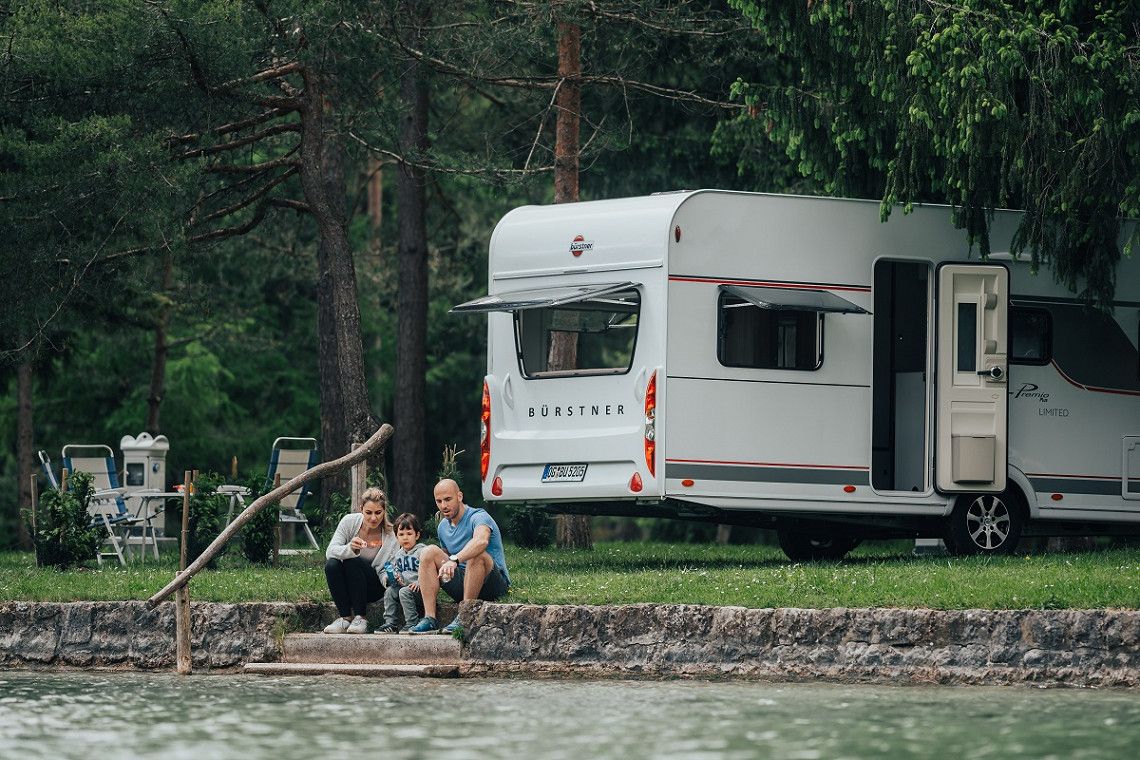 Lust auf mehr Infos zum Bürstner Familien-Wohnwagen Premio Plus?