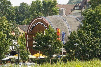 Dürkheim gigantische ton van buitenaf