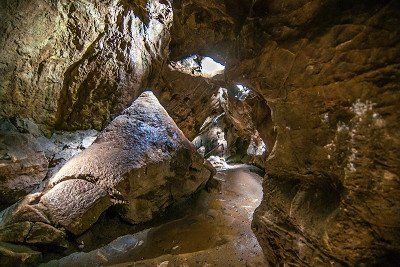 Grosser Stlagmit in der Iberger Tropfsteinhoehle