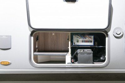 Bordbatterie im Batteriefach des Hymer Wohnmobils Exsis